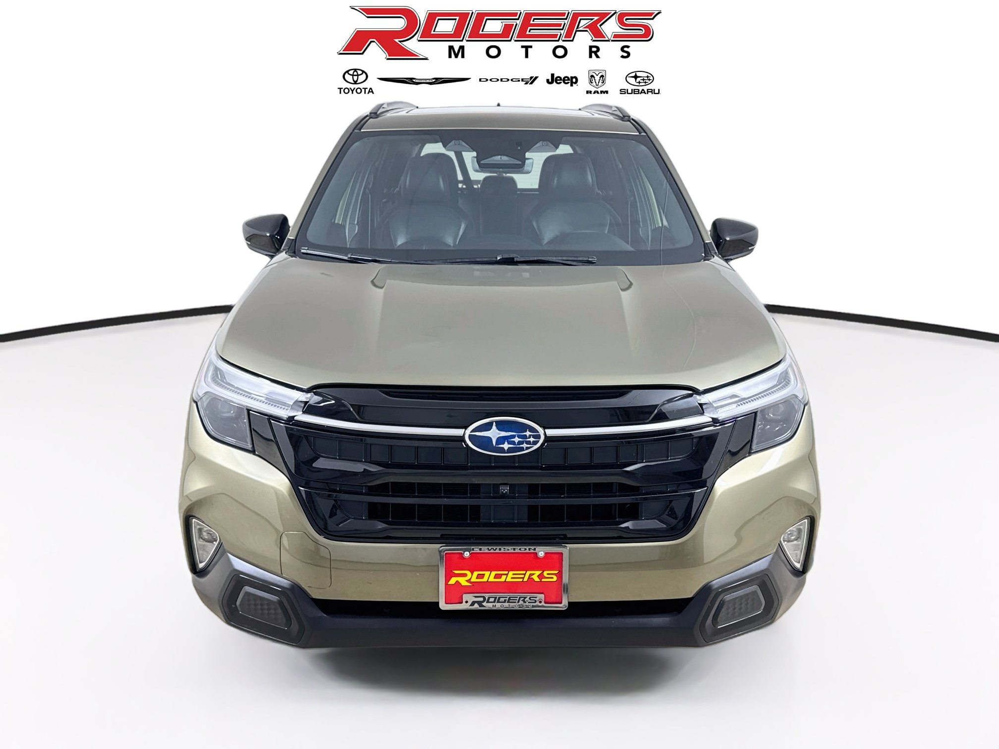 Certified 2025 Subaru Forester Touring AWD/4WD image 2
