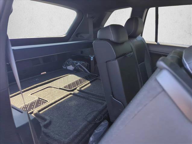 Used 2022 Volkswagen Tiguan SE R-Line FWD image 23