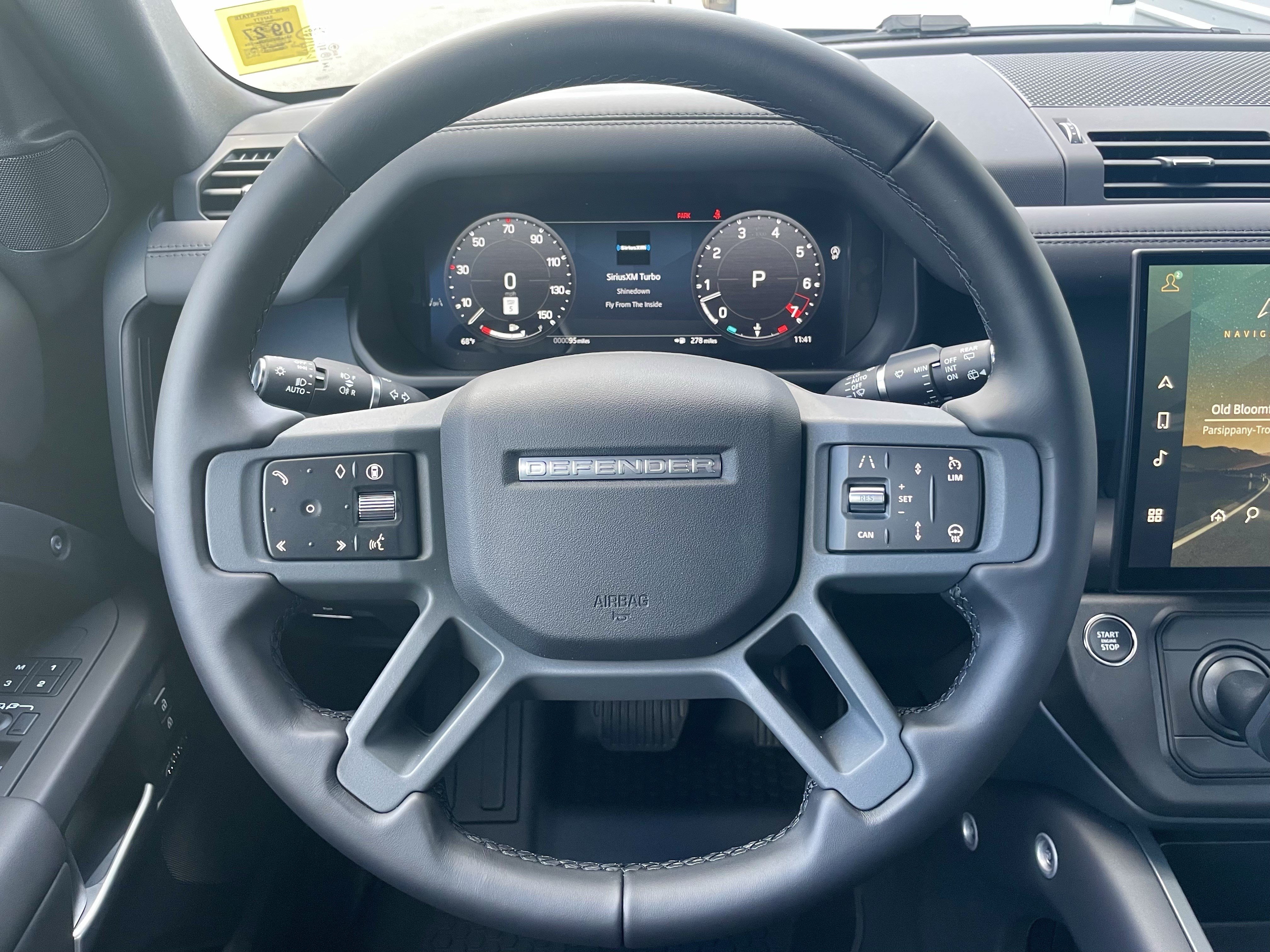 New 2026 Land Rover Defender 130 X-Dynamic SE AWD/4WD image 21