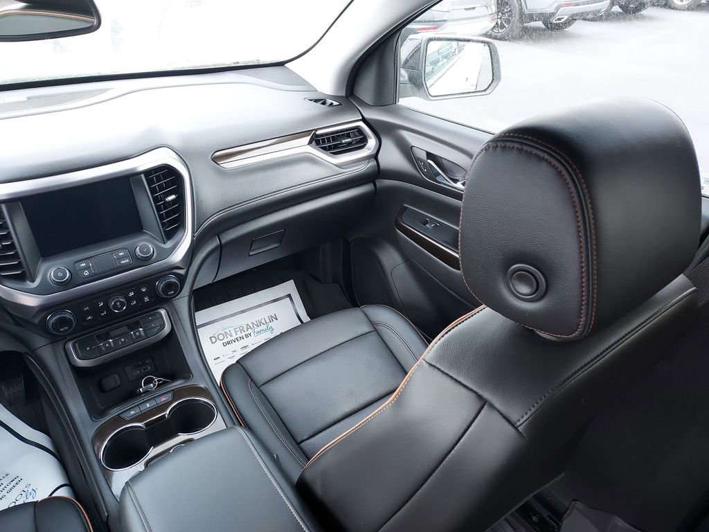 Used 2023 GMC Acadia AT4 w/ GMC Pro Grade Package image 11