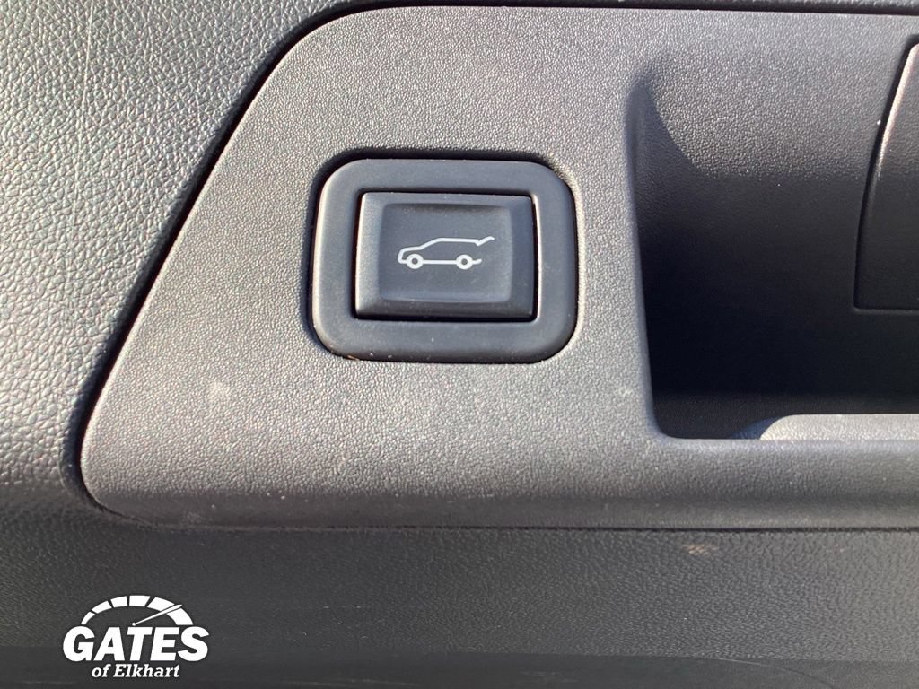 Used 2022 Buick Envision Preferred FWD image 11