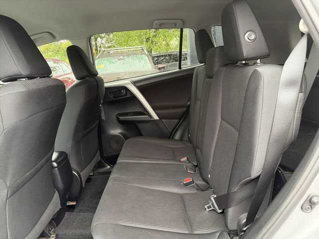 Used 2016 Toyota RAV4 LE AWD/4WD image 22