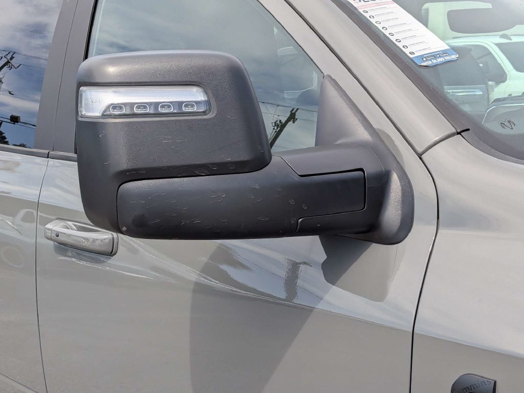 New 2026 RAM 2500 Laramie w/ Night Edition AWD/4WD image 9