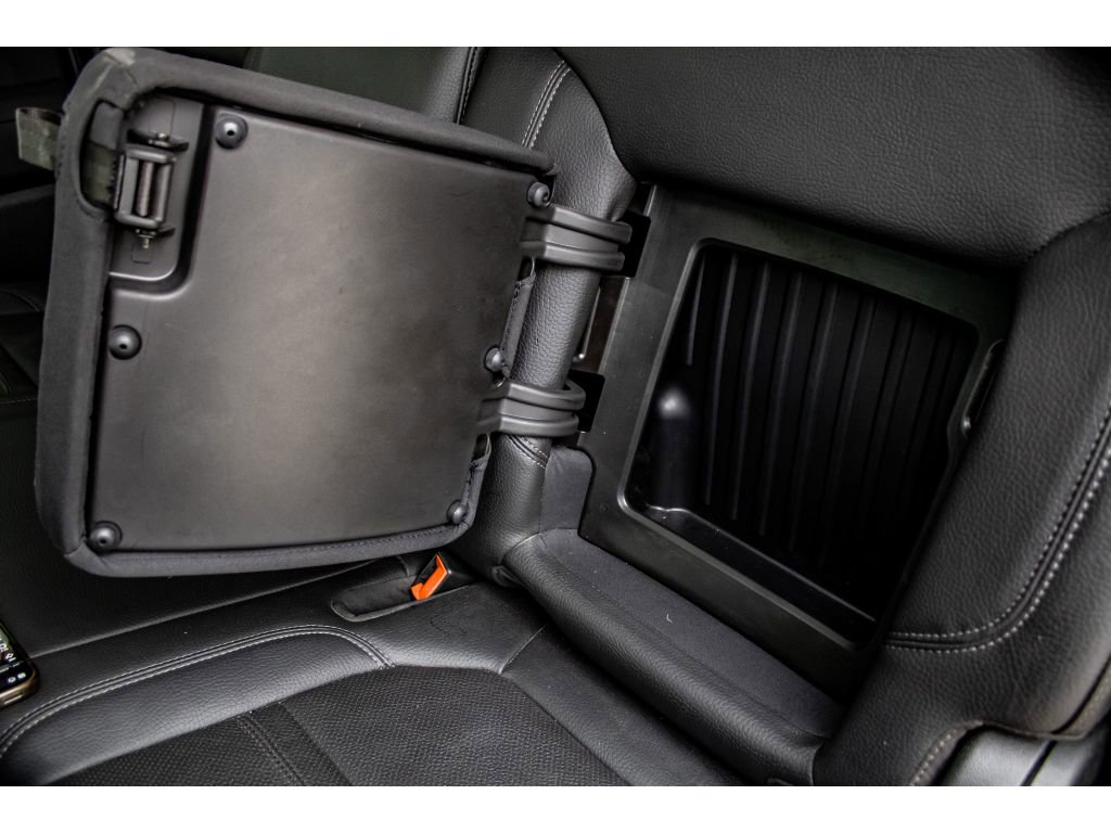 Used 2023 GMC Sierra 3500 Denali w/ Denali Ultimate Package image 25