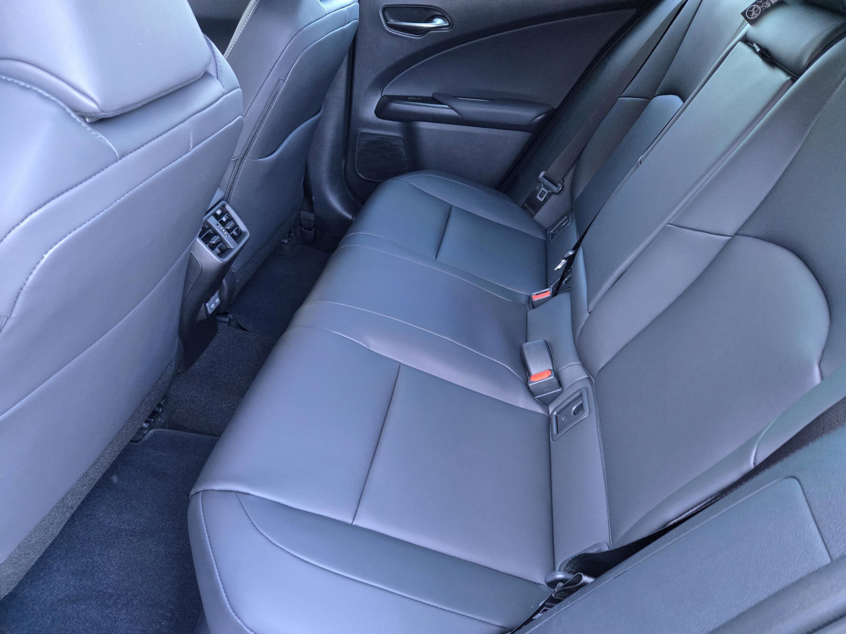 New 2025 Lexus UX 300h FWD image 19