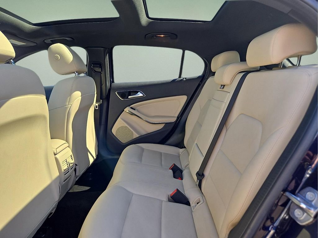 Used 2018 Mercedes-Benz GLA 250 4MATIC image 11