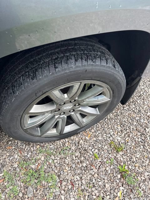 Used 2019 Chevrolet Suburban Premier AWD/4WD image 10