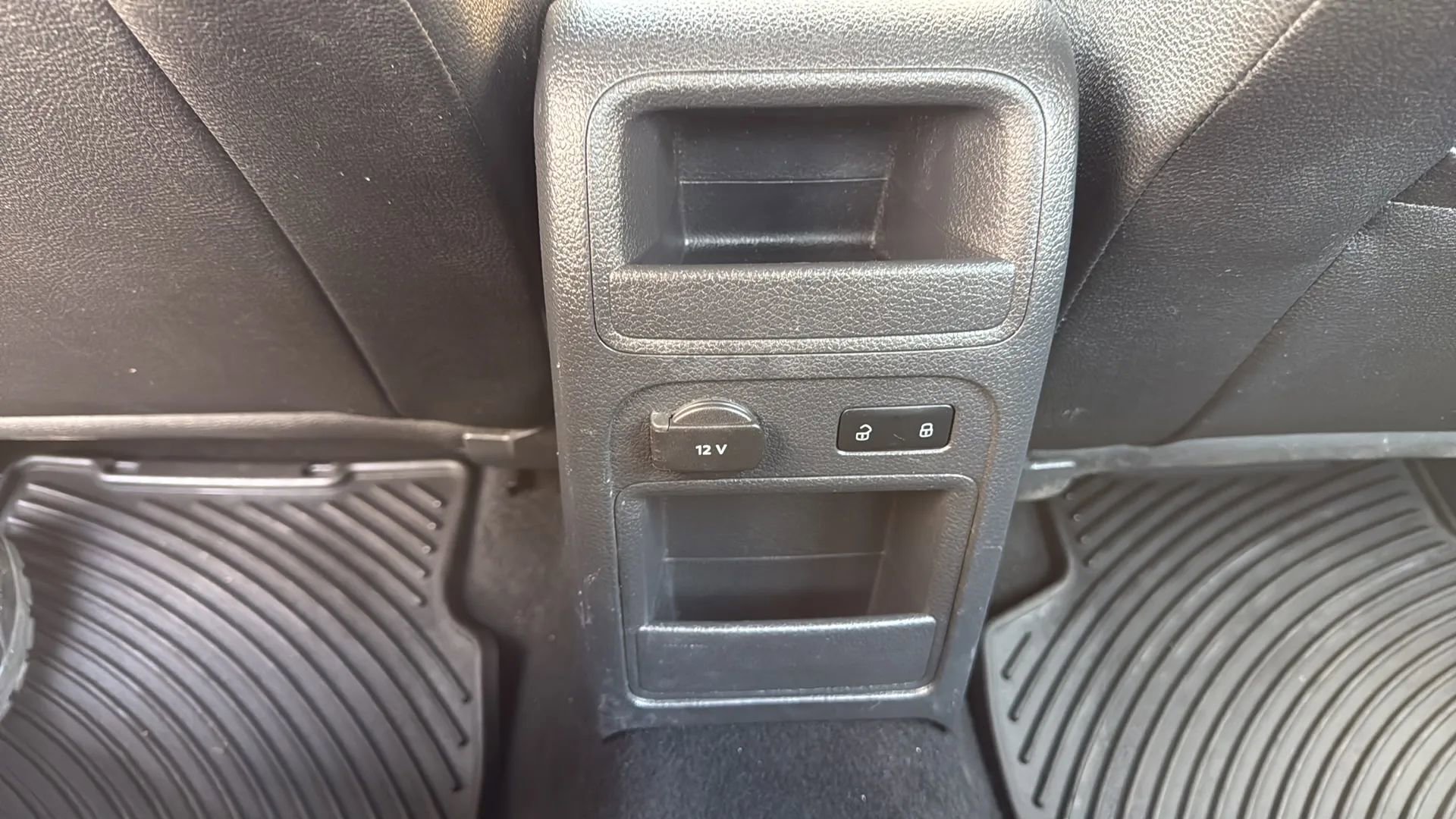 Used 2012 Volkswagen Jetta SE image 25