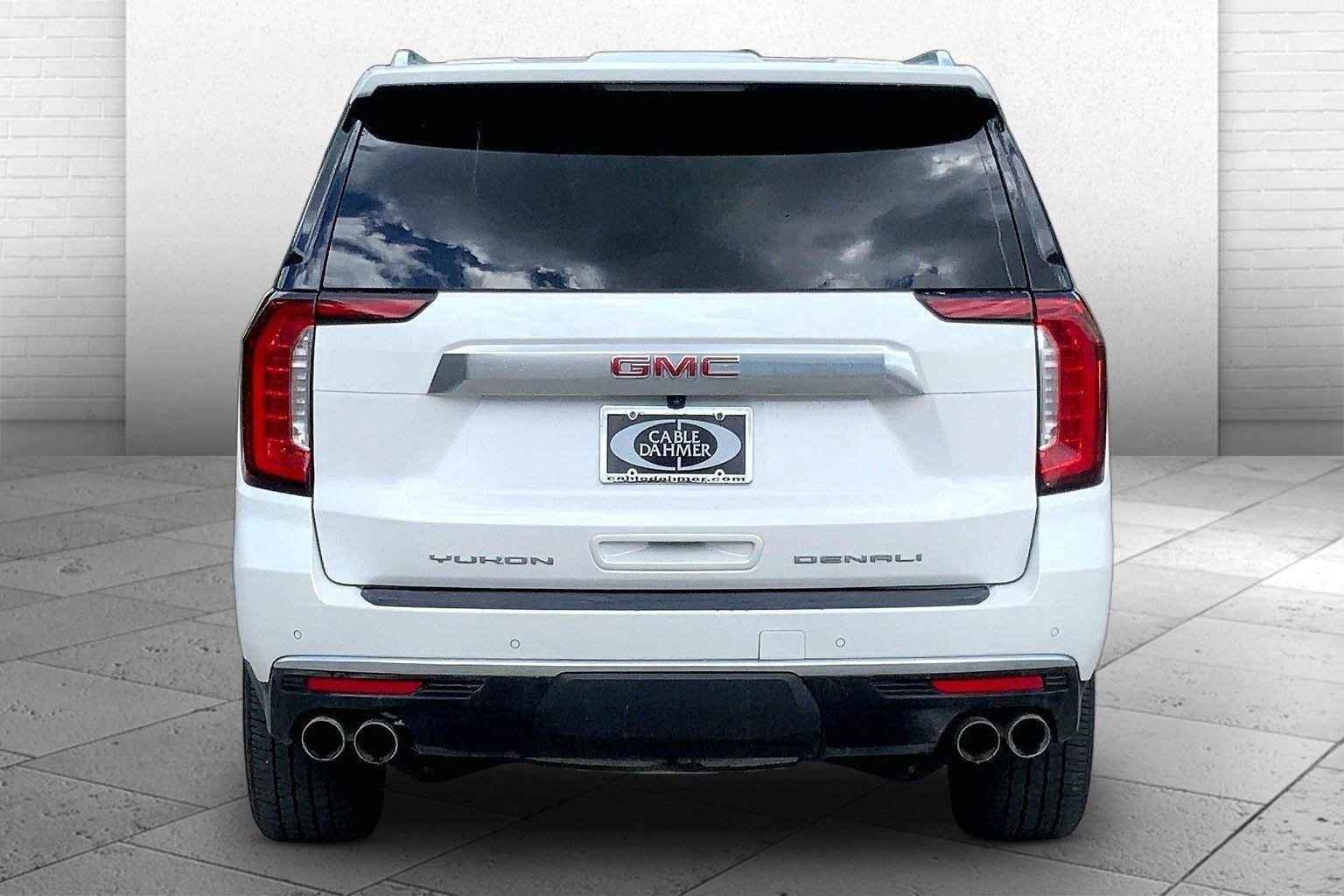 Used 2023 GMC Yukon Denali AWD/4WD image 3