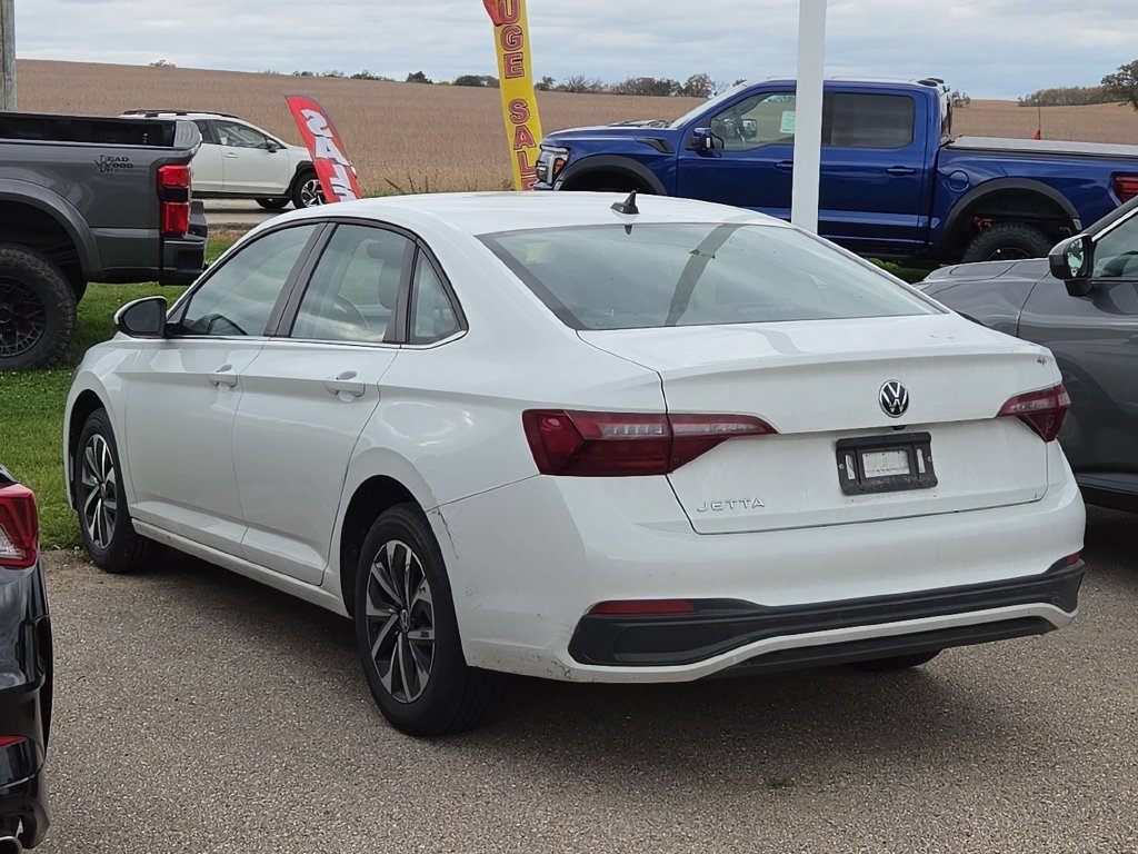 Used 2024 Volkswagen Jetta S FWD image 4