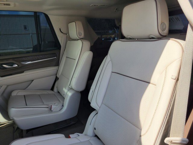 Used 2024 GMC Yukon Denali image 28