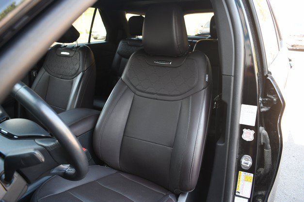 Used 2025 Ford Explorer Platinum w/ LUX Leather Package AWD/4WD image 17