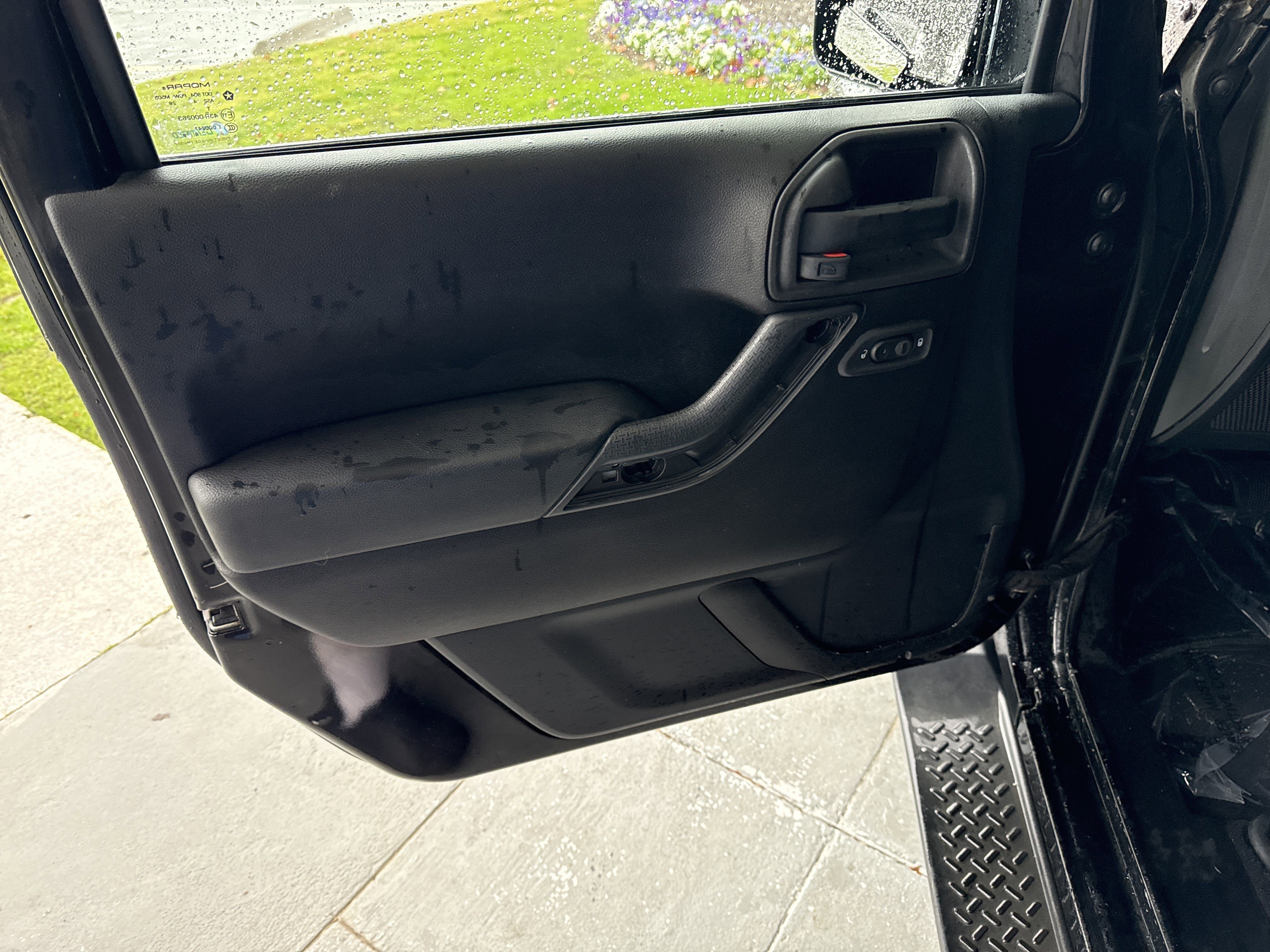 Used 2015 Jeep Wrangler Unlimited Sahara w/ Dual Top Group image 13