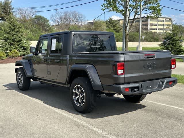 Used 2025 Jeep Gladiator Sport AWD/4WD image 31