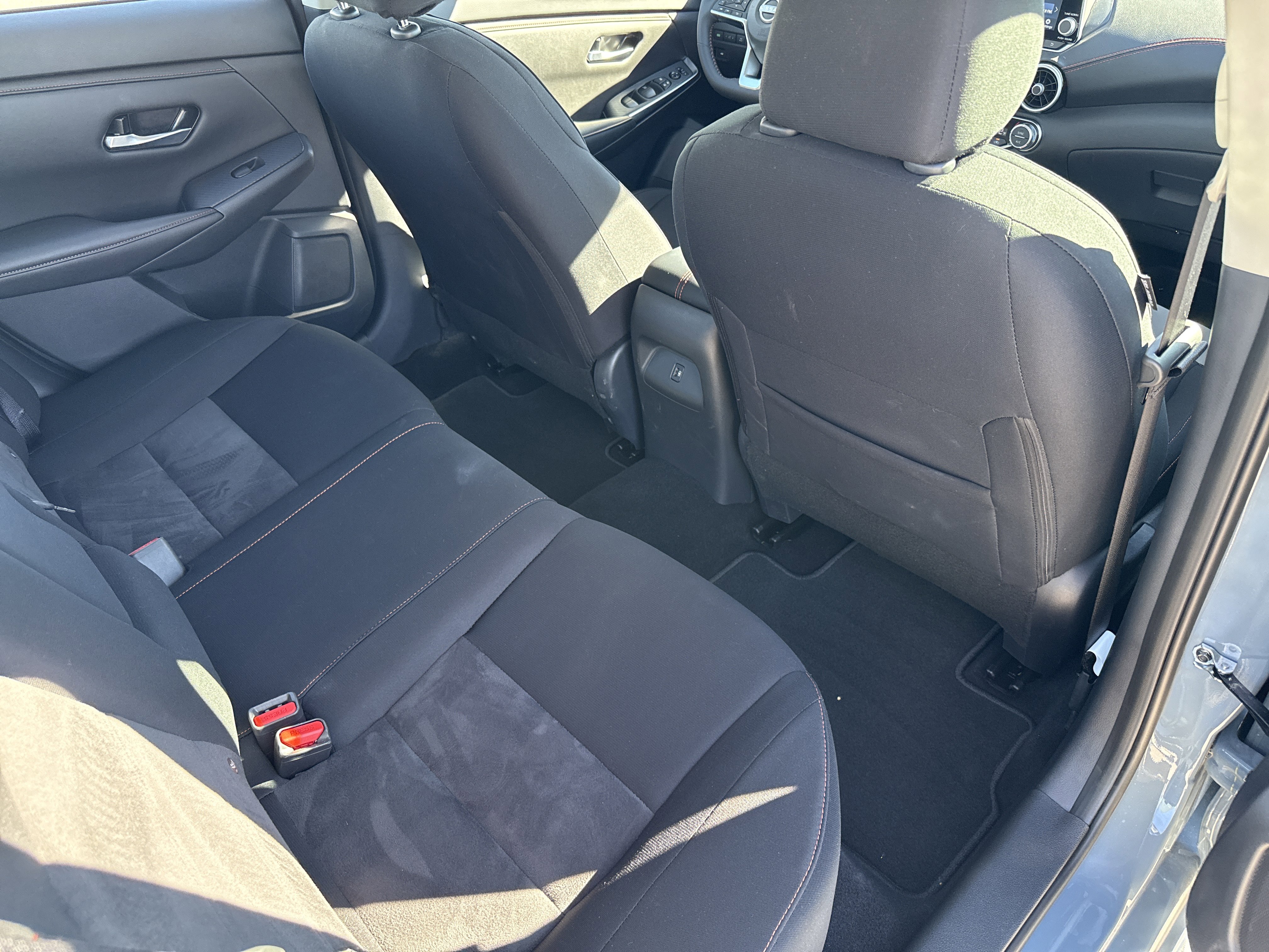 Used 2025 Nissan Sentra SR image 15