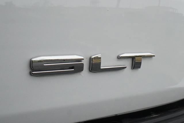 Used 2024 GMC Yukon SLT w/ SLT Premium Package image 46