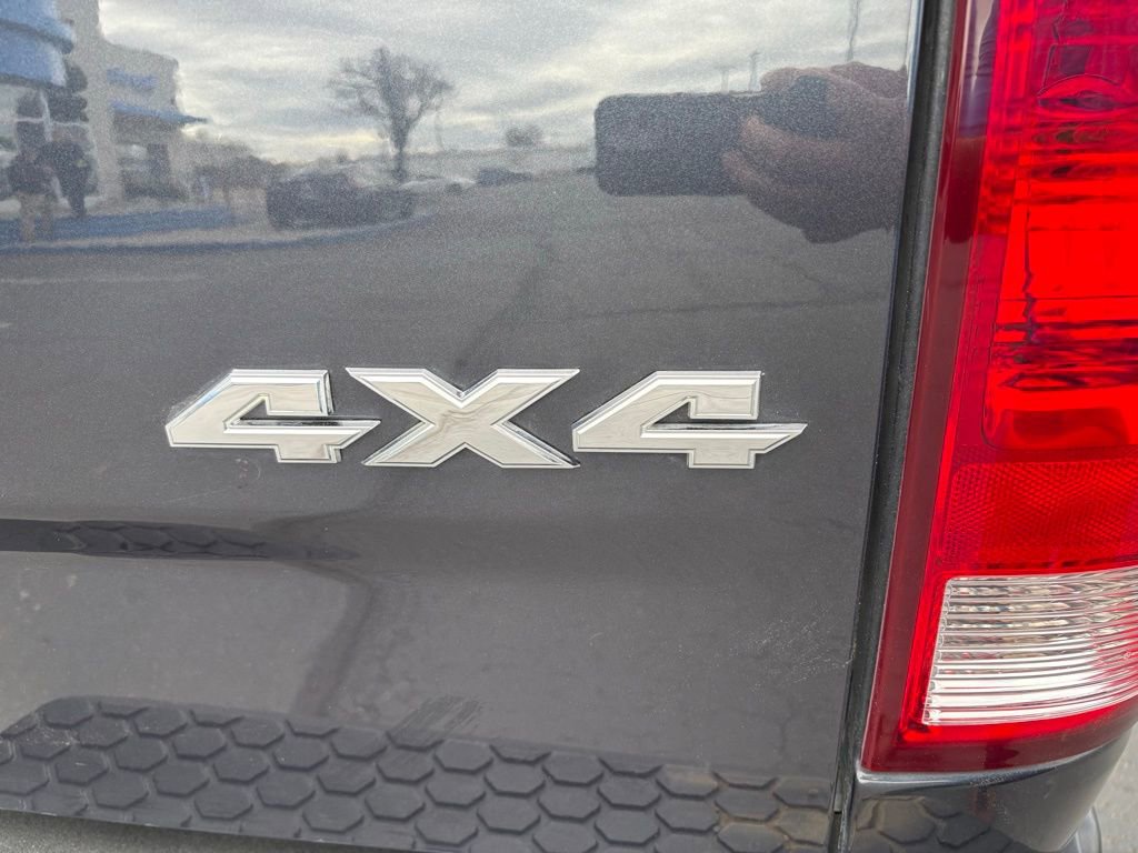 Used 2014 RAM 1500 4x4 Crew Cab w/ Protection Group image 30