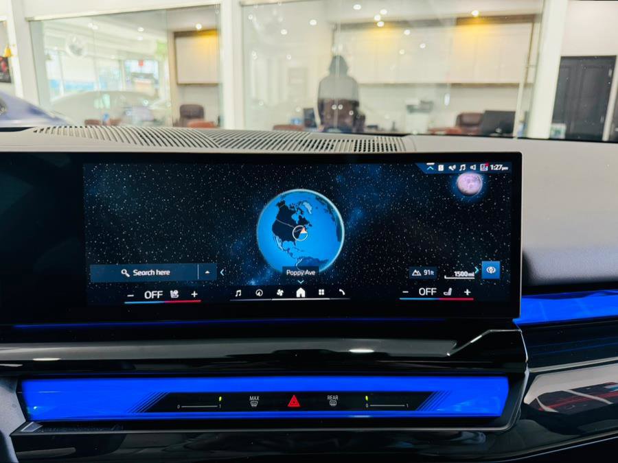 Used 2024 BMW 540i xDrive w/ Premium Package image 28