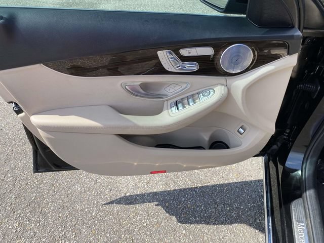 Used 2021 Mercedes-Benz C 300 Sedan w/ Premium Package image 15