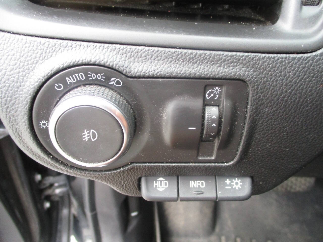 Used 2016 Buick Envision Premium w/ Driver Confidence Package AWD/4WD image 18