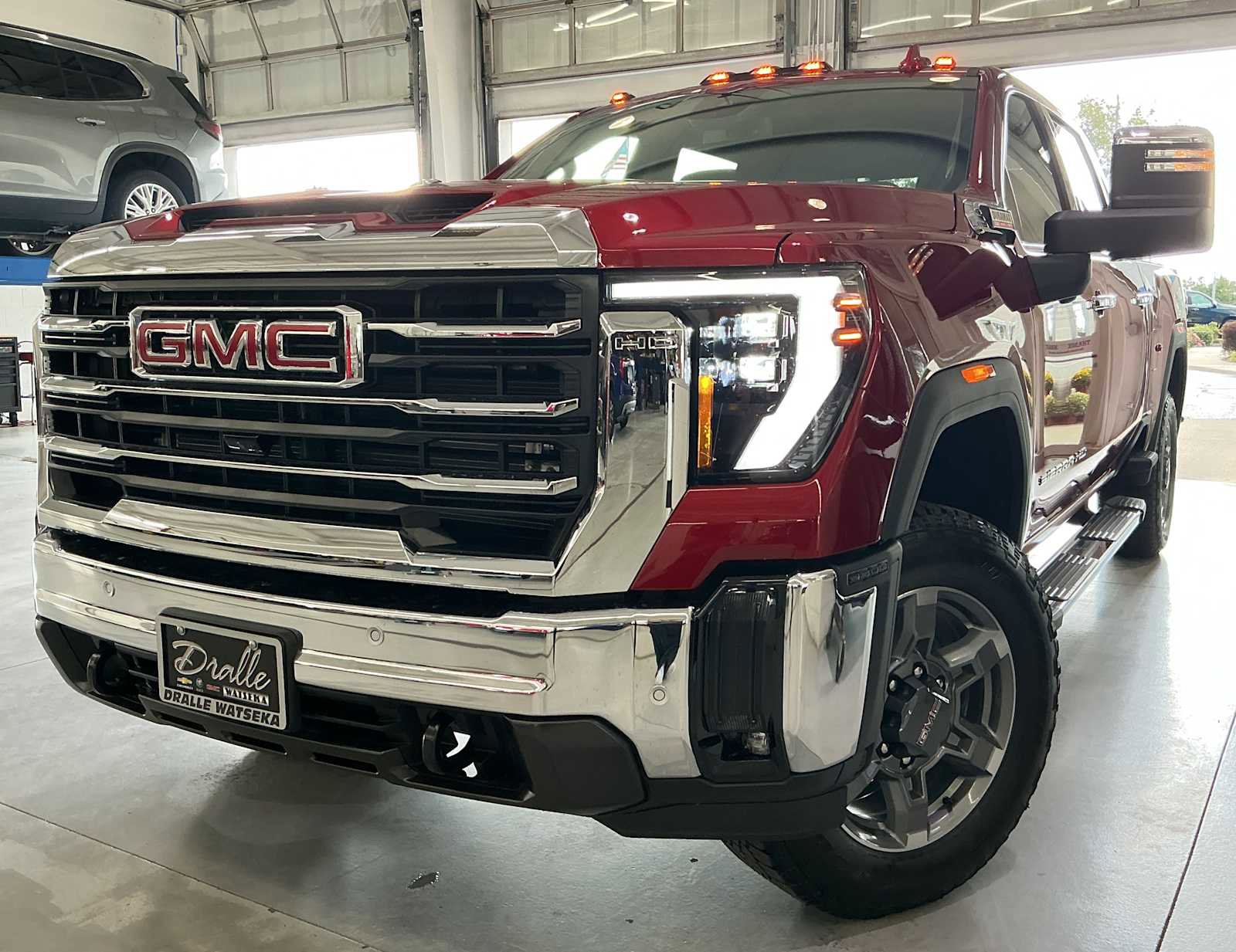 New 2026 GMC Sierra 2500 SLT w/ SLT Premium Package image 3