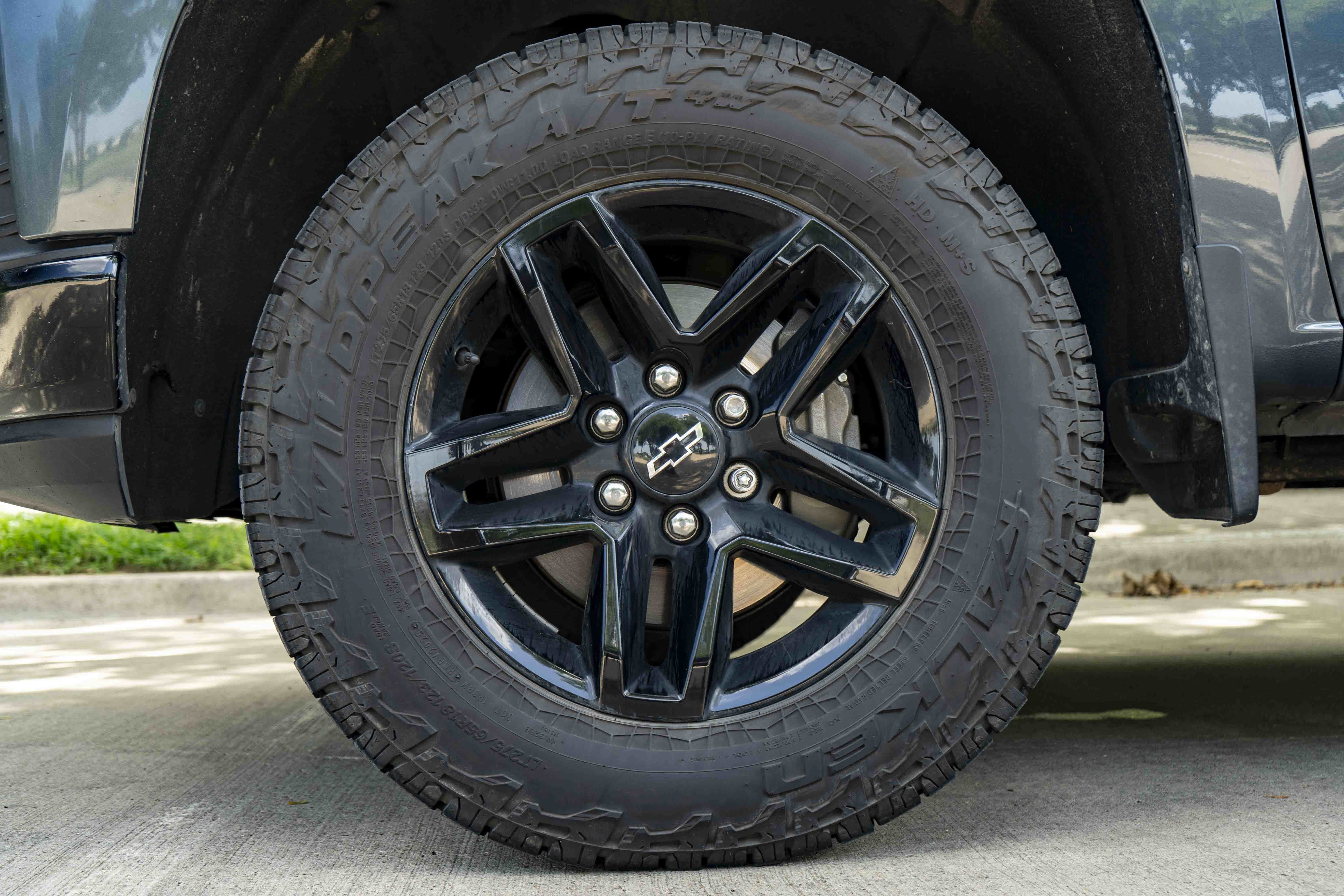 Used 2021 Chevrolet Silverado 1500 LT Trail Boss w/ Convenience Package II AWD/4WD image 14