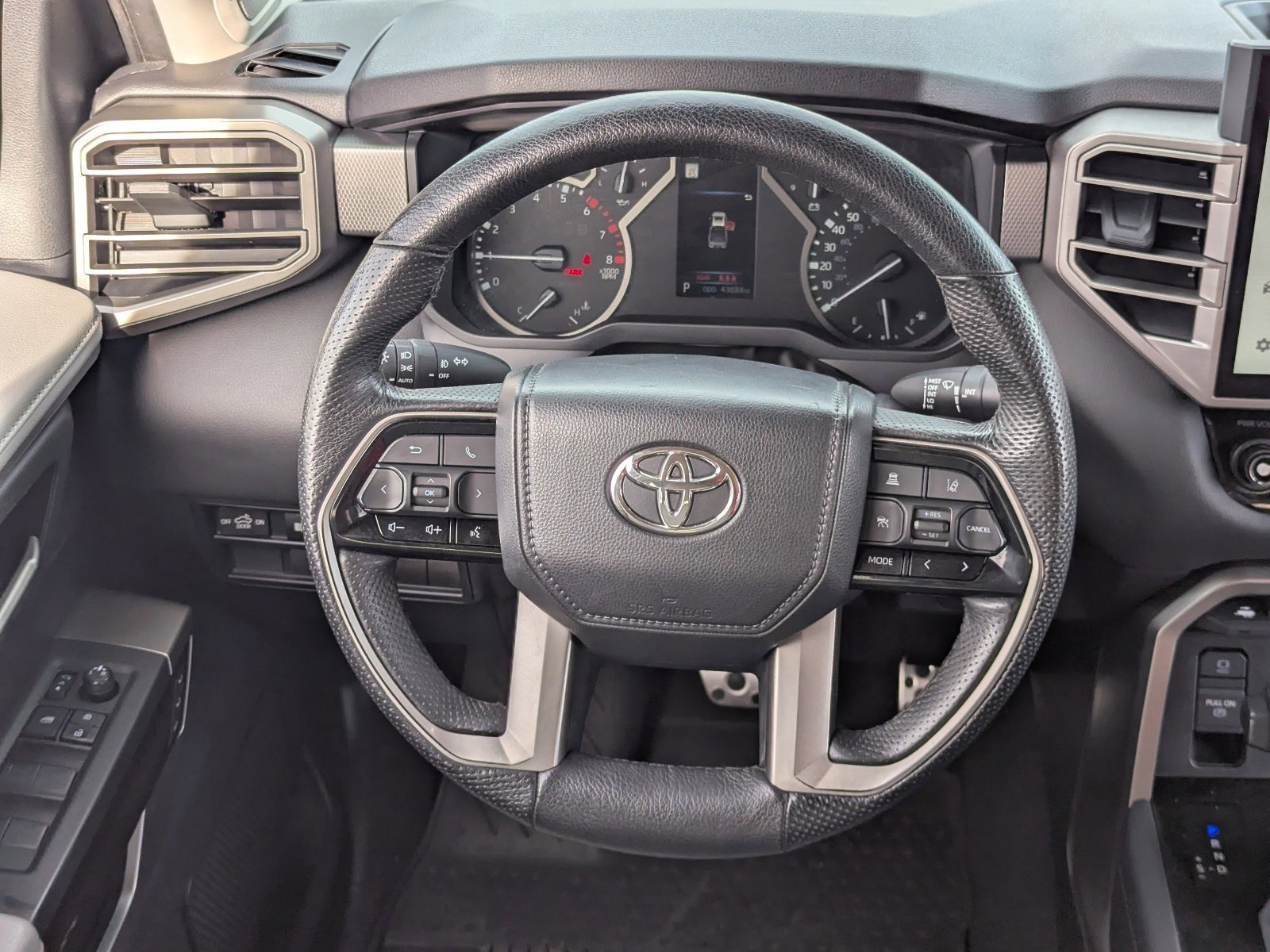 Used 2023 Toyota Tundra Limited image 19