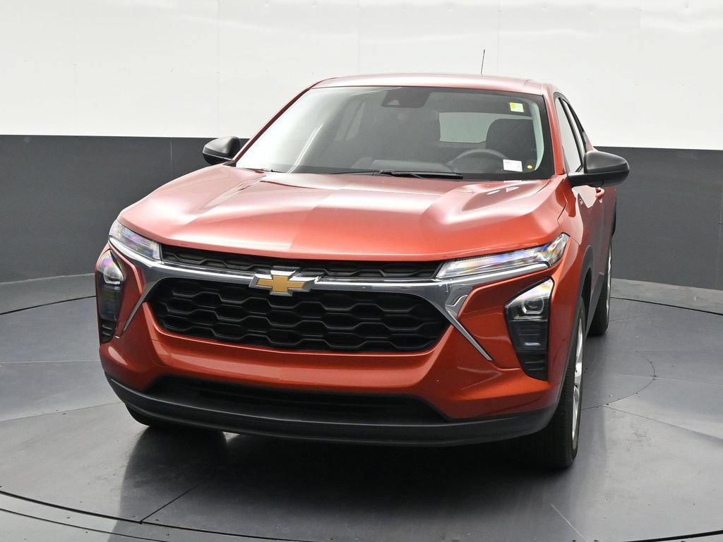 Used 2024 Chevrolet Trax LS FWD image 9