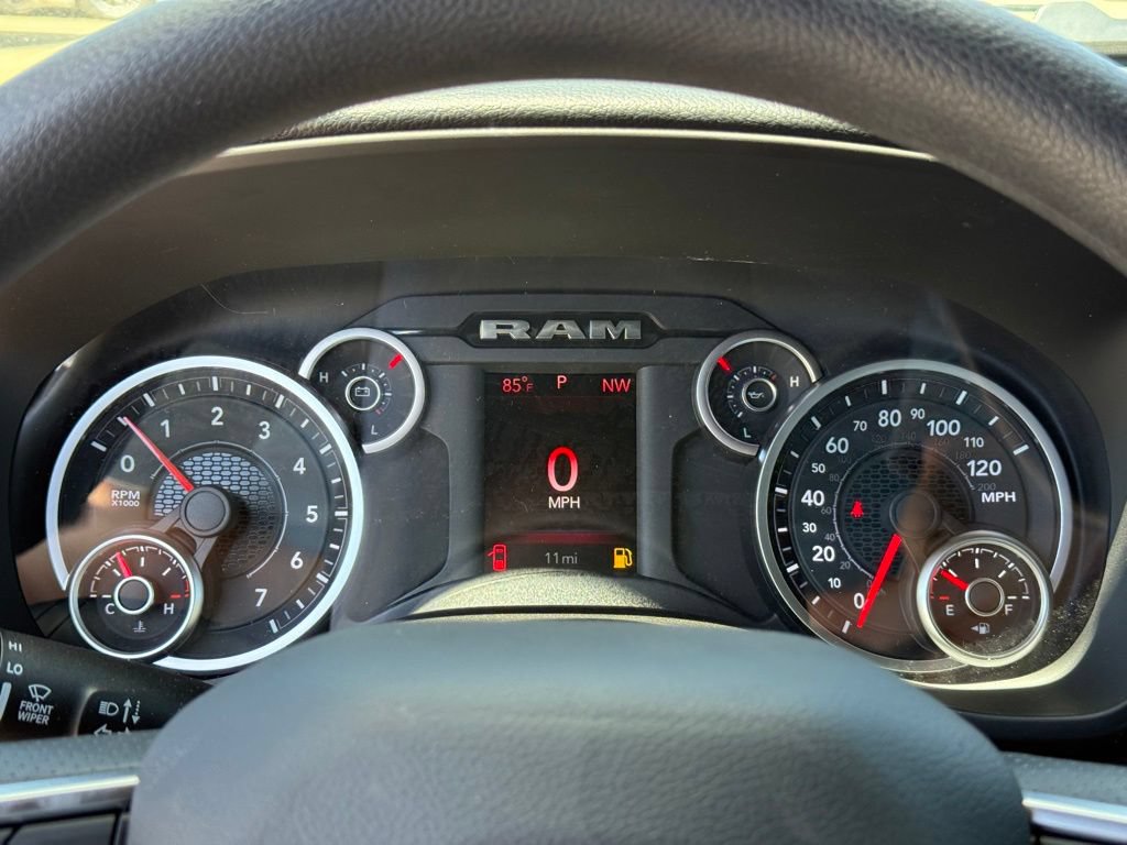 New 2026 RAM 1500 Express AWD/4WD image 17
