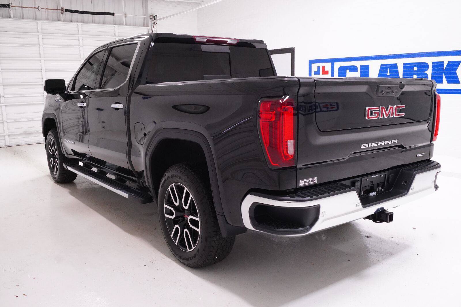 Used 2024 GMC Sierra 1500 SLT RWD image 34