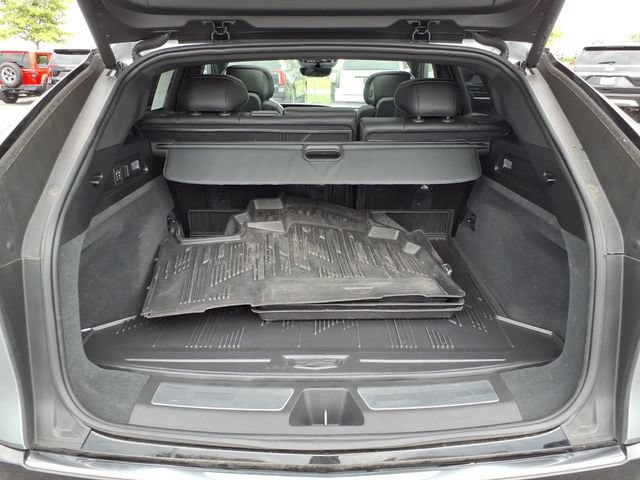 Used 2025 Cadillac Lyriq Luxury w/ LPO, Floor Liner Package AWD/4WD image 19