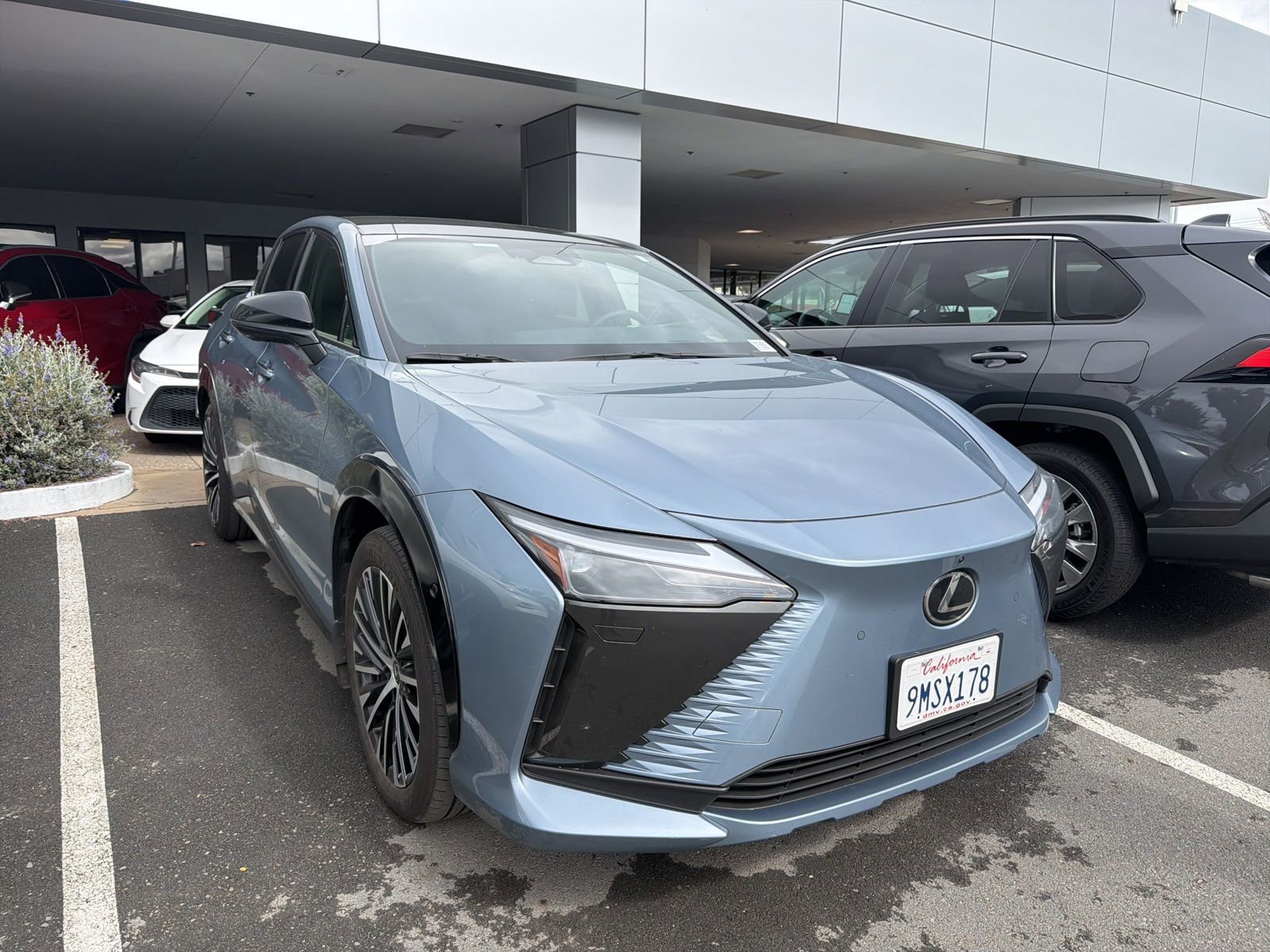 Used 2024 Lexus RZ 300e Premium w/ Technology Package image 1