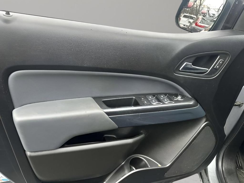 Used 2018 Chevrolet Colorado Z71 image 9