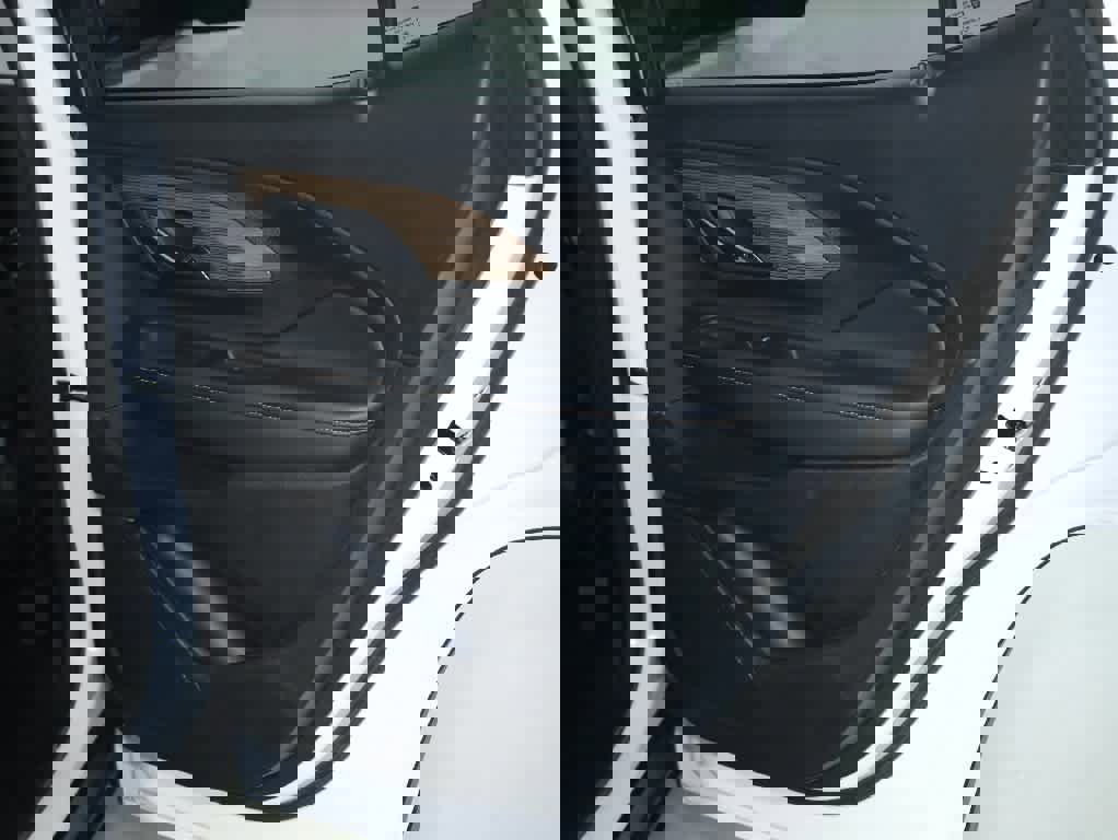 Used 2018 GMC Terrain SLE w/ Driver Convenience Package image 32