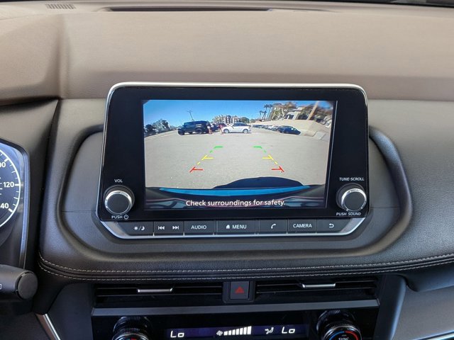 Used 2023 Nissan Rogue SV image 14