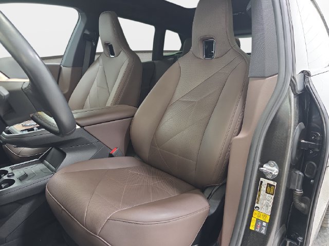 Certified 2024 BMW iX xDrive50 w/ Sport Package AWD/4WD image 12
