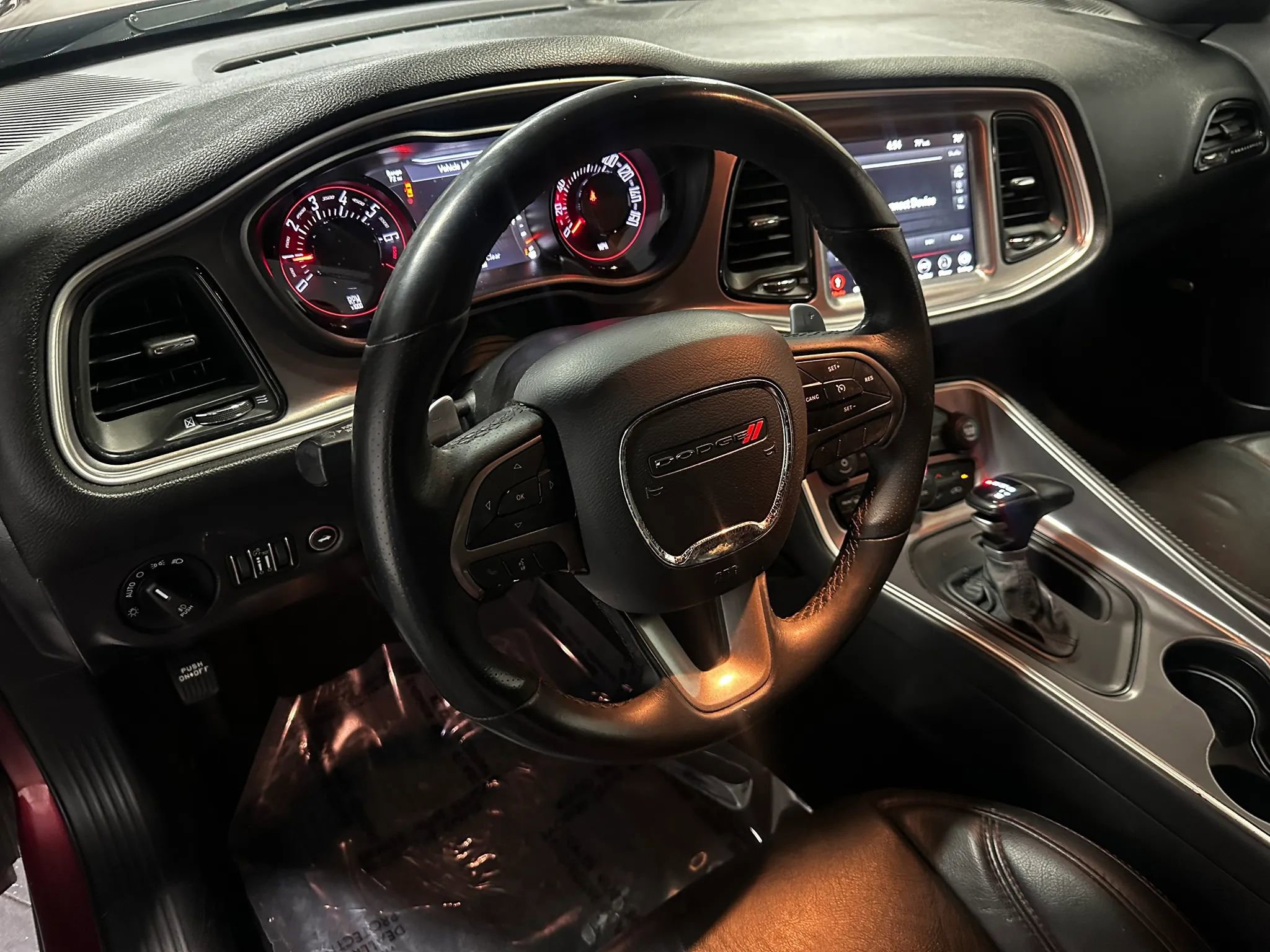 Used 2019 Dodge Challenger GT w/ Driver Convenience Group RWD image 9