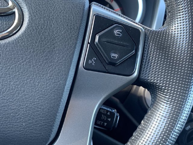 Used 2014 Toyota Tacoma 4x4 Double Cab w/ TRD Off-Road Package image 23