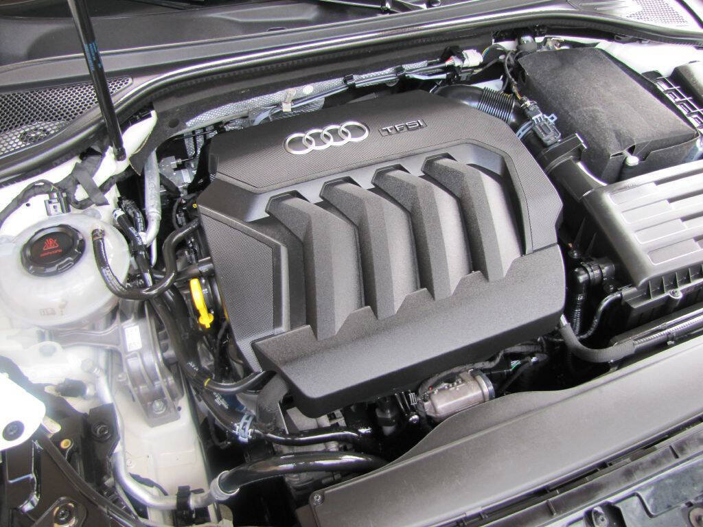 Used 2018 Audi A3 2.0T Premium FWD image 31