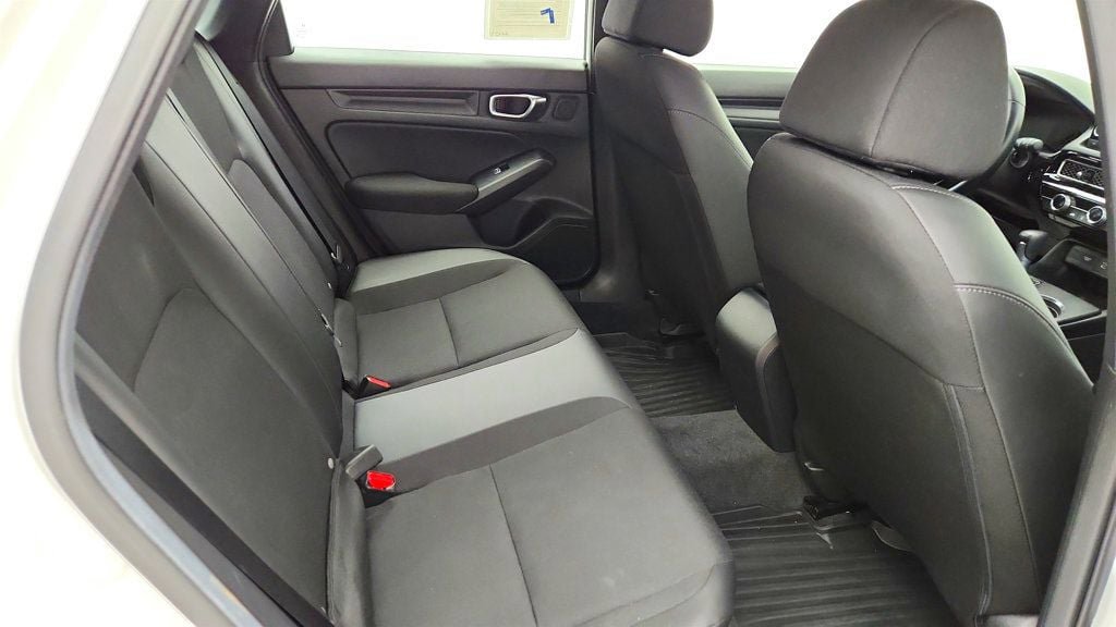 Used 2025 Honda Civic Sport image 22