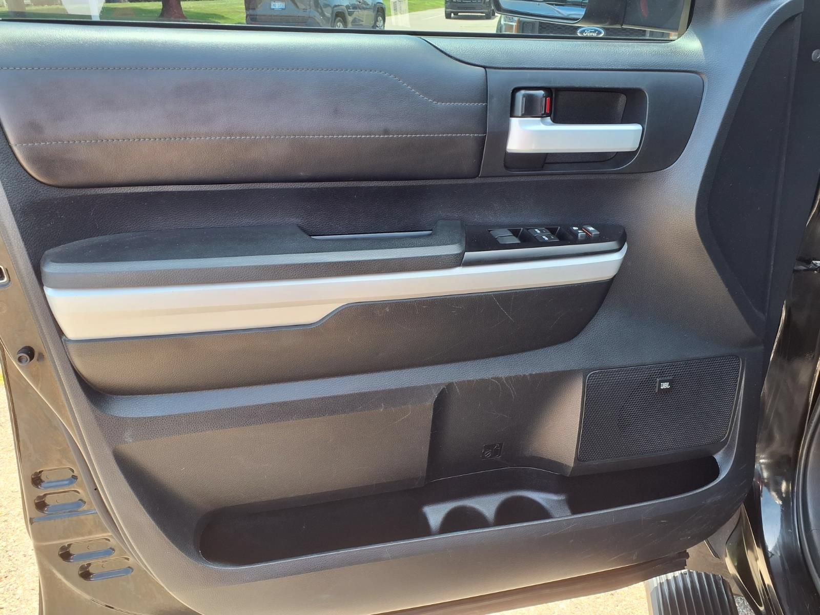 Used 2018 Toyota Tundra Limited w/ Limited Premium Package AWD/4WD image 14