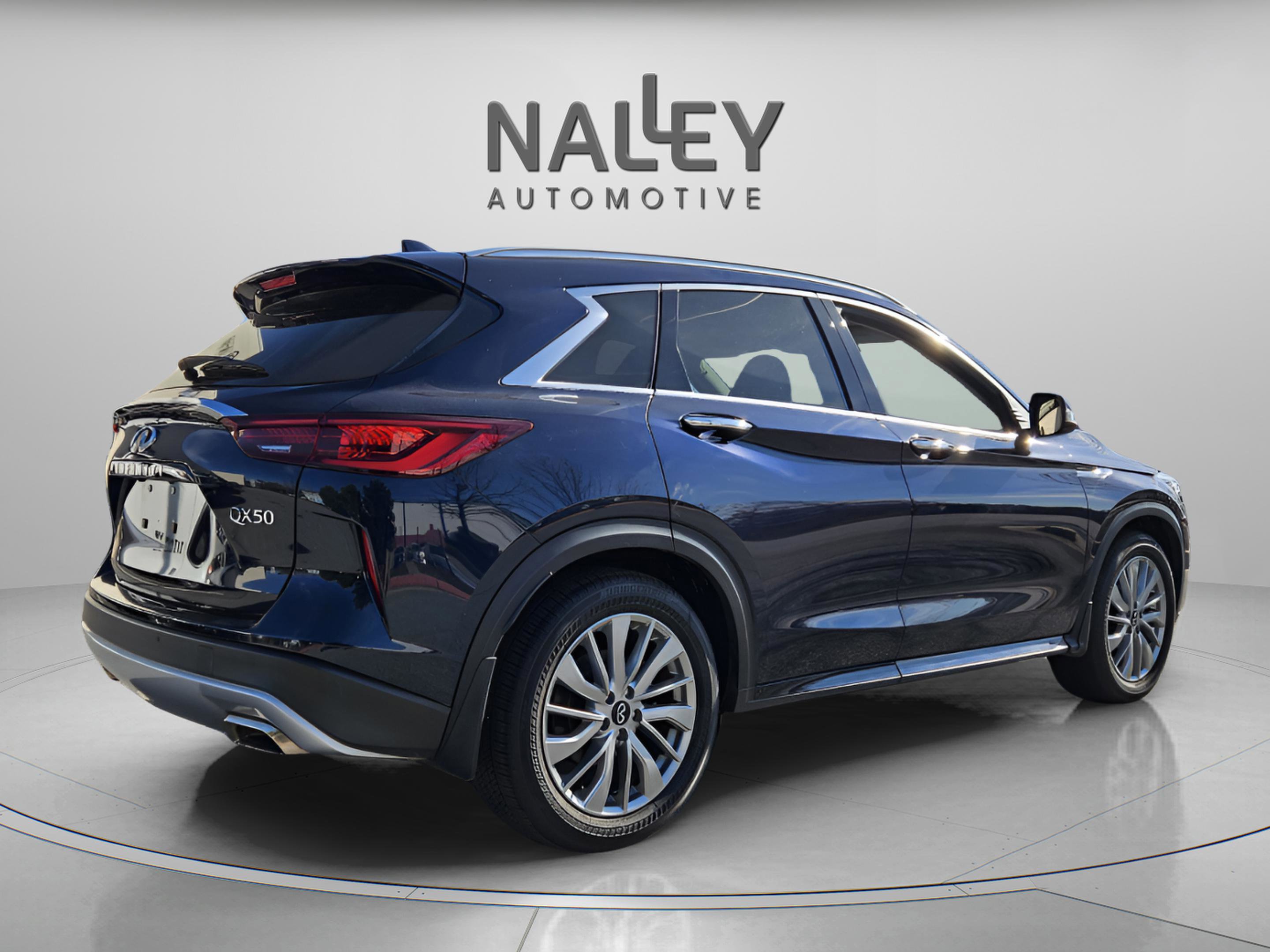 Certified 2023 INFINITI QX50 Luxe image 5