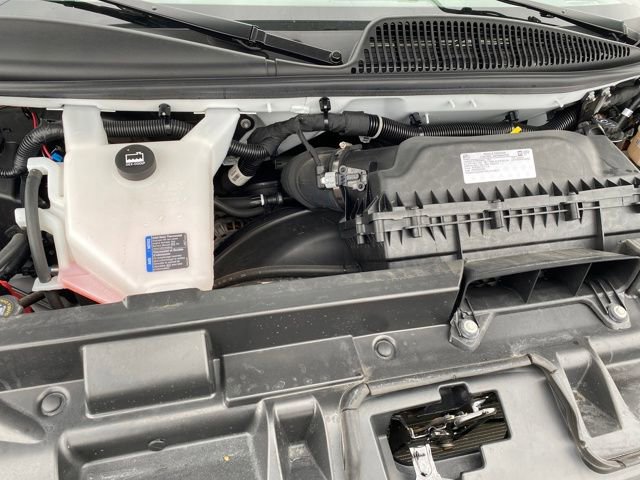 Certified 2024 GMC Savana 2500 Extended w/ Driver Convenience Package image 18