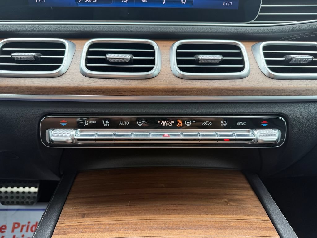 Used 2024 Mercedes-Benz GLS 450 4MATIC image 23