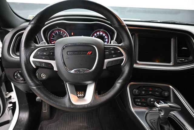 Used 2016 Dodge Challenger R/T Scat Pack RWD image 13