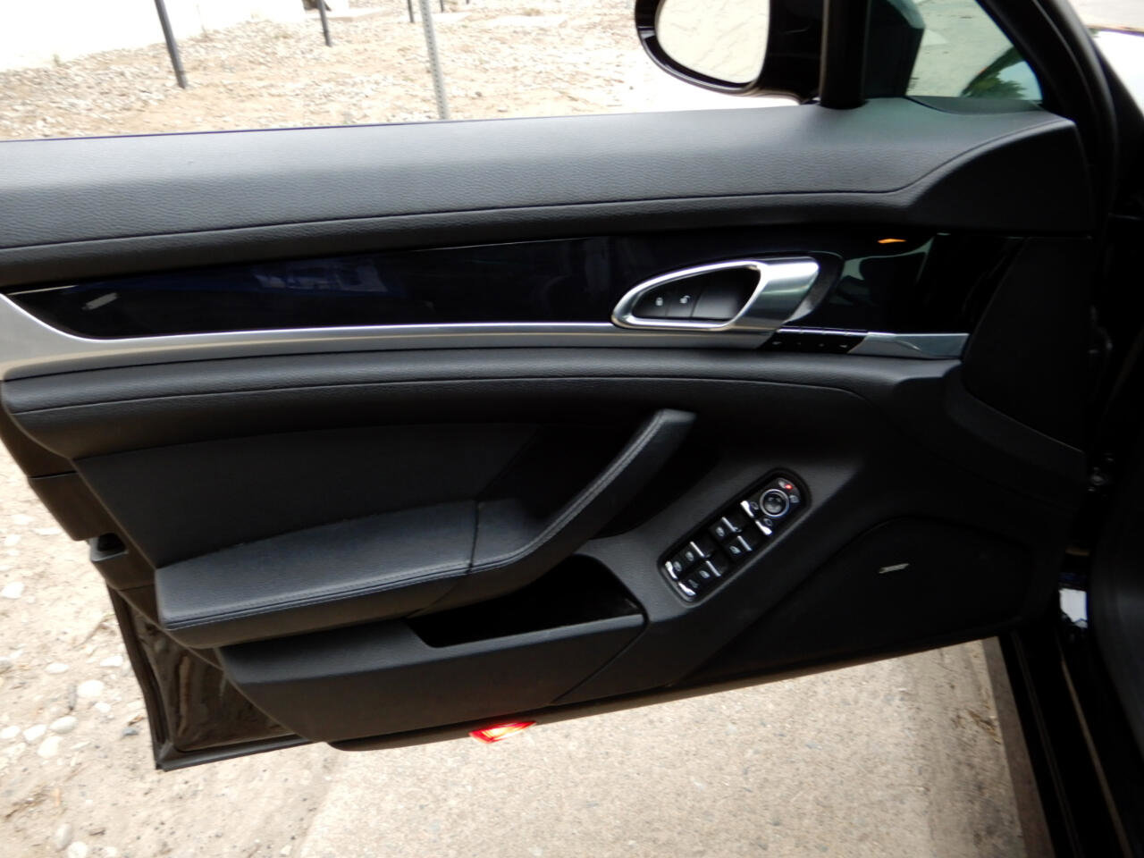 Used 2016 Porsche Panamera 4 image 18