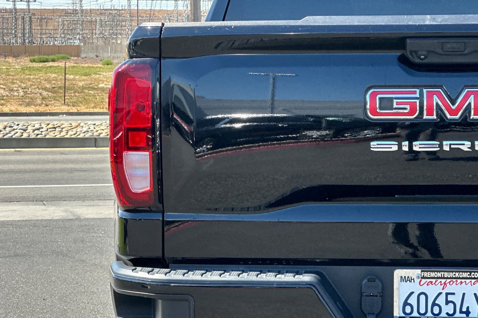 Used 2024 GMC Sierra 1500 Elevation image 45