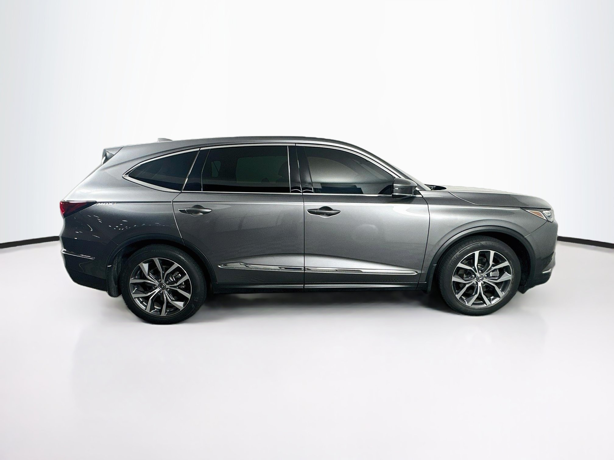 Used 2024 Acura MDX w/ Technology Package FWD image 10