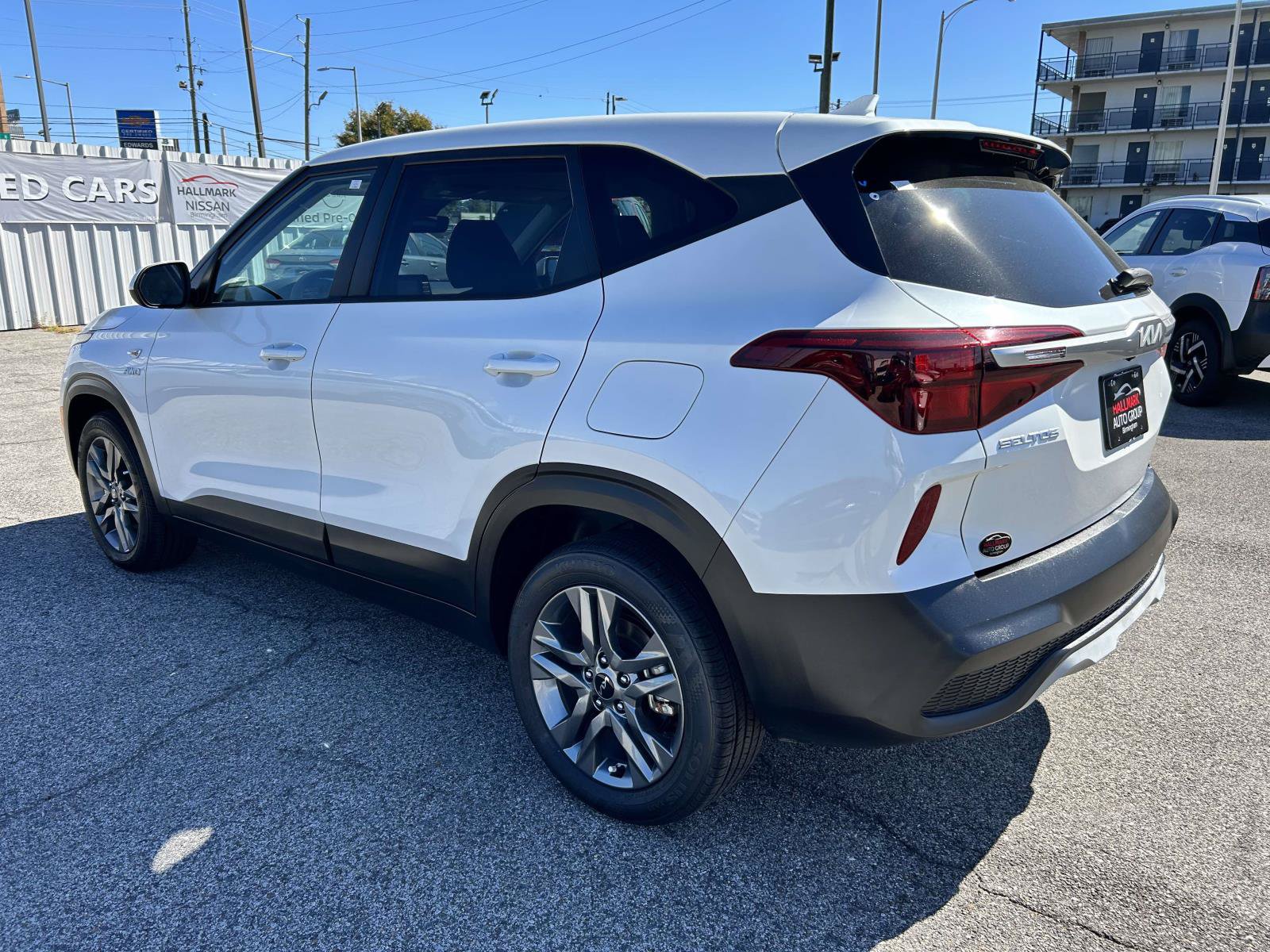 Used 2023 Kia Seltos LX AWD/4WD image 4