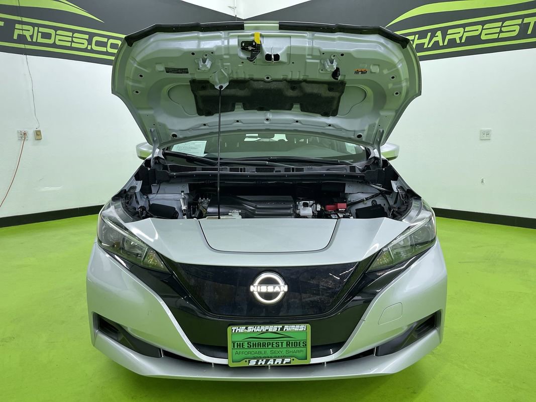 Used 2025 Nissan Leaf S image 4